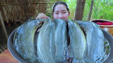 看小姐姐吃八瓜鱼视频,小姐姐的味蕾盛宴